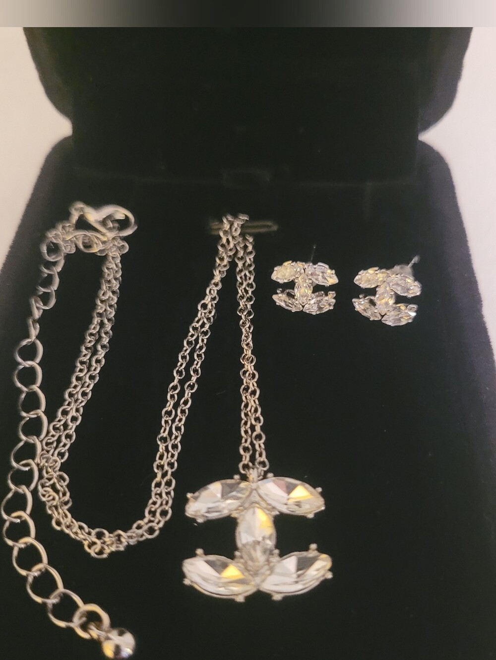 Luxury Jewelry - Picture 5 of 8
